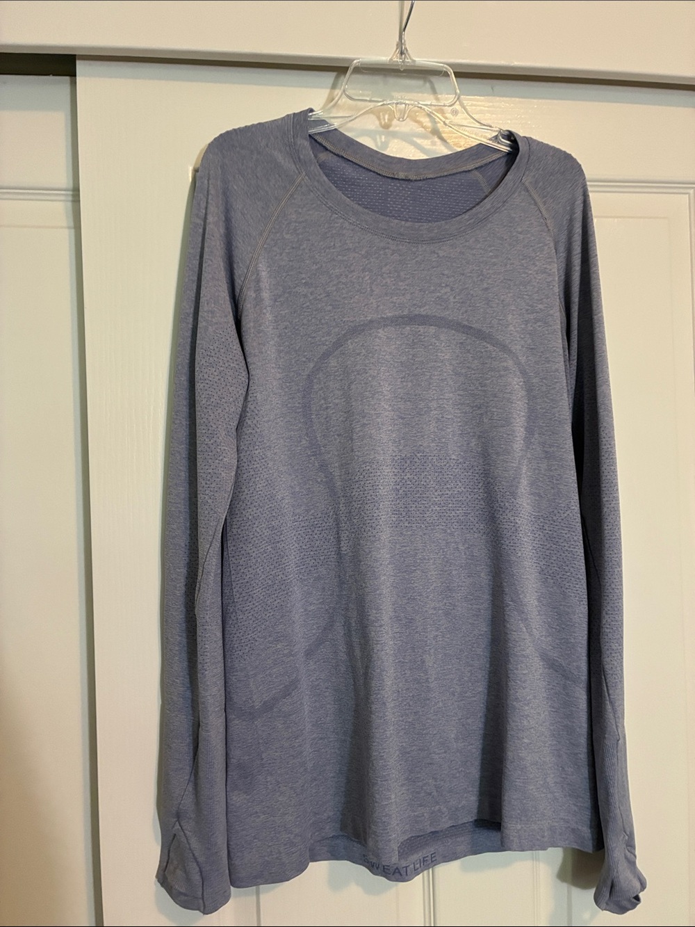 lululemon athletica Long Sleeve Crew Top - Dusty Blue size 6/8